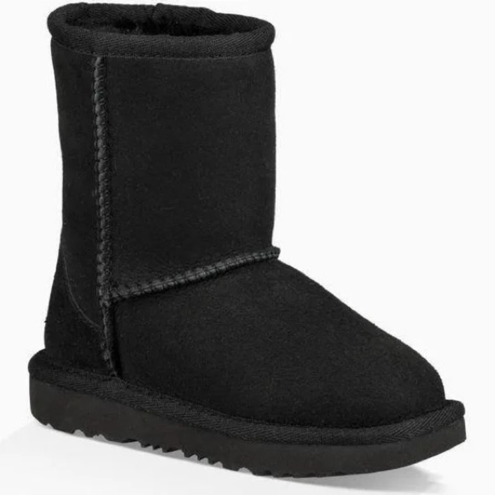 UGG classic black boot